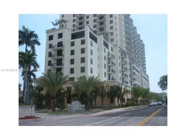 888 DOUGLAS RD, #601