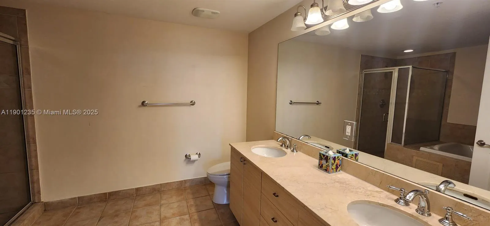 888 DOUGLAS RD, #601