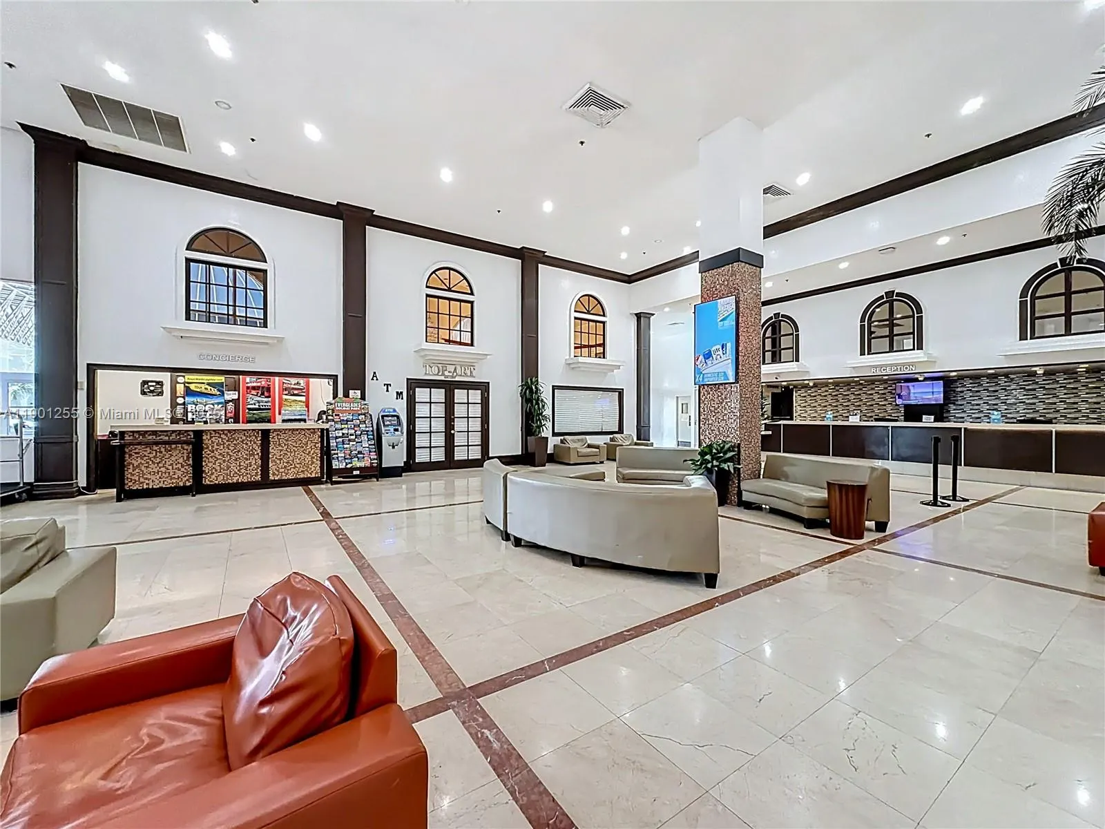 19201 Collins Ave, #729