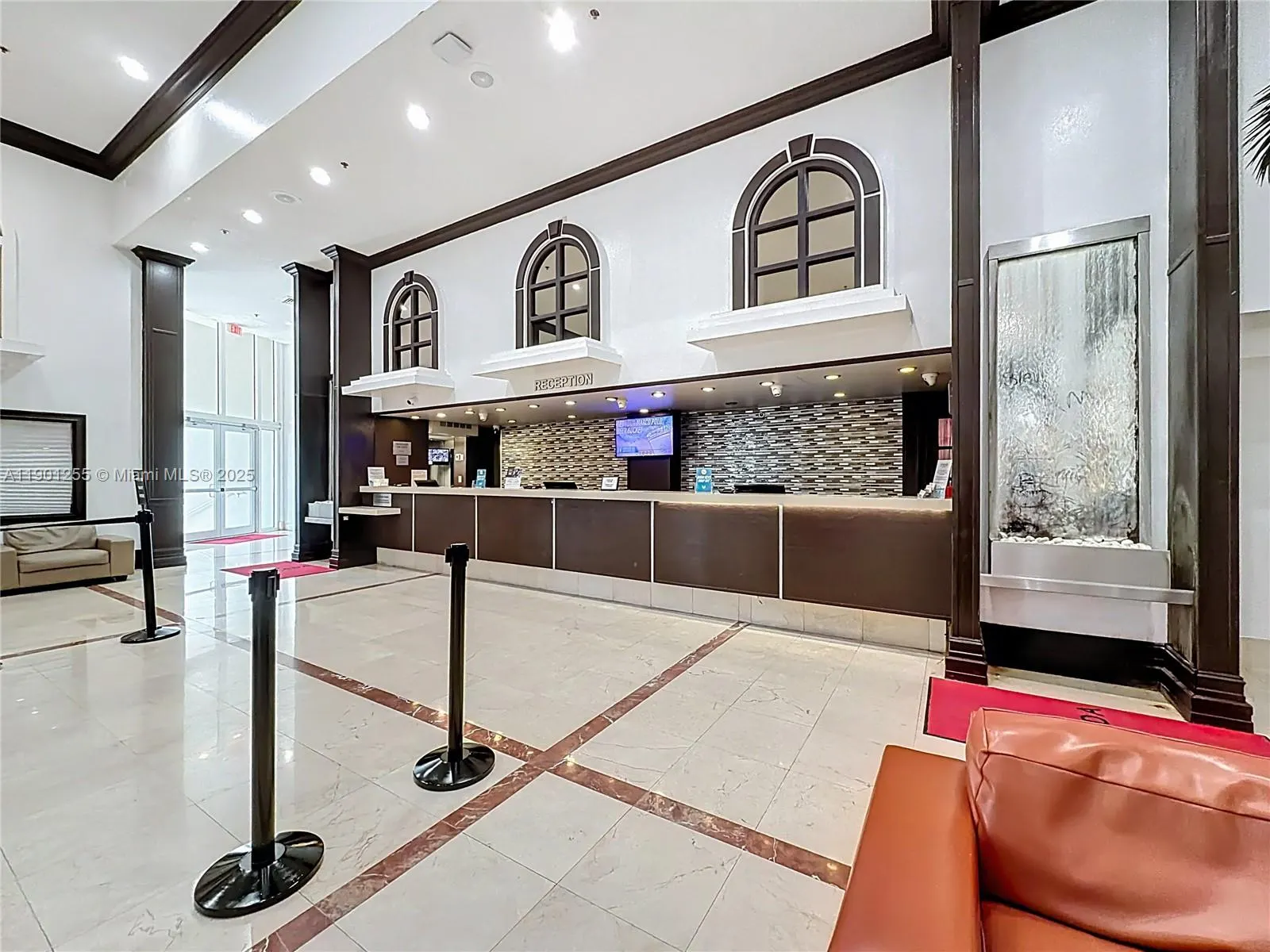 19201 Collins Ave, #729