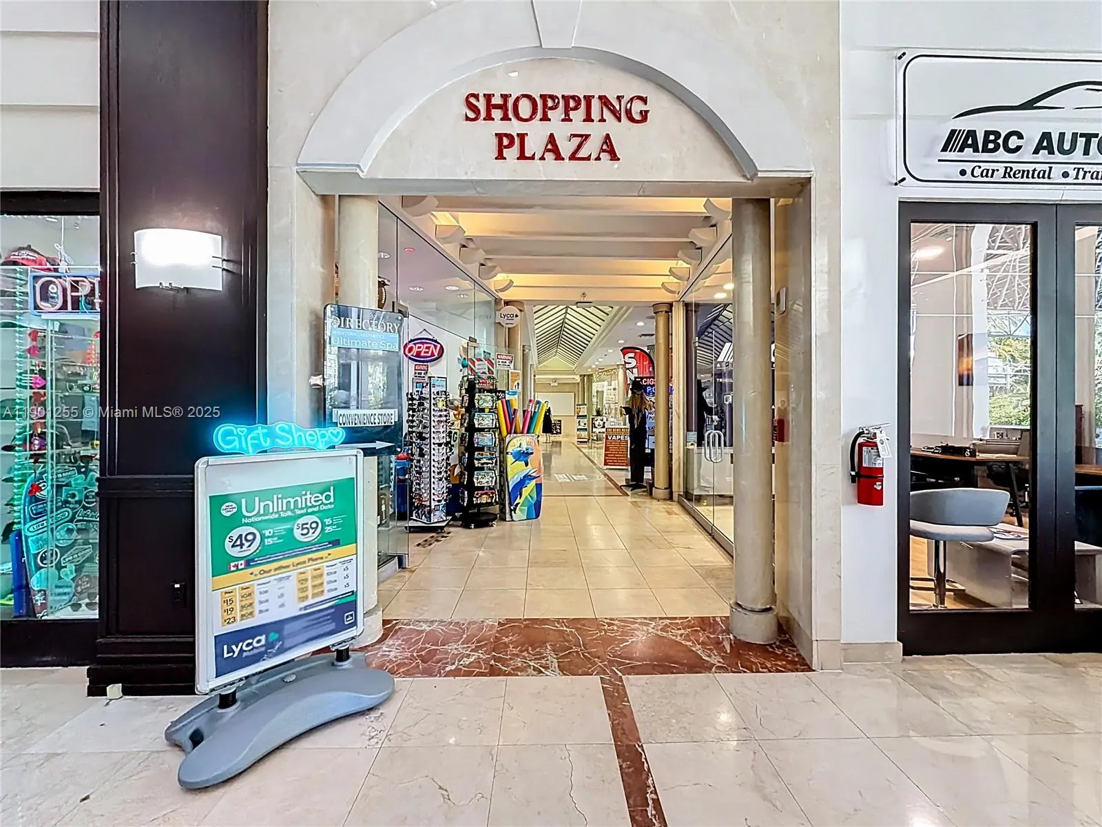 19201 Collins Ave, #729