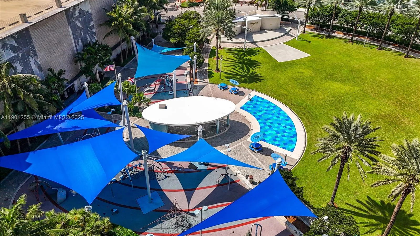 19201 Collins Ave, #729