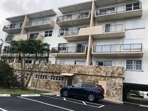 201 180th Dr, #411