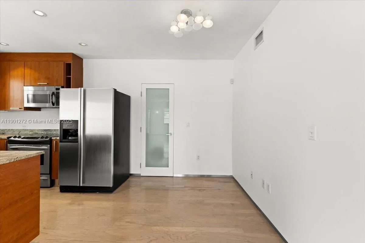 344 Meridian Ave, #4D