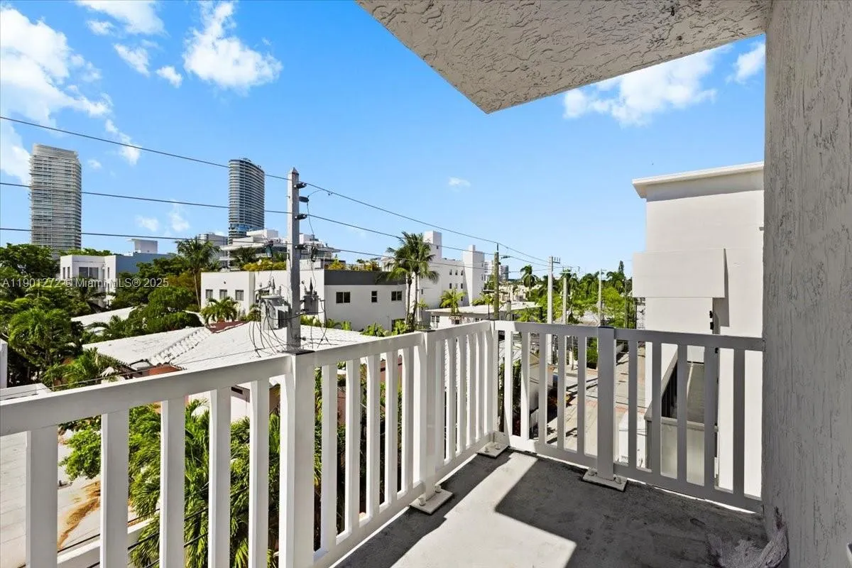 344 Meridian Ave, #4D