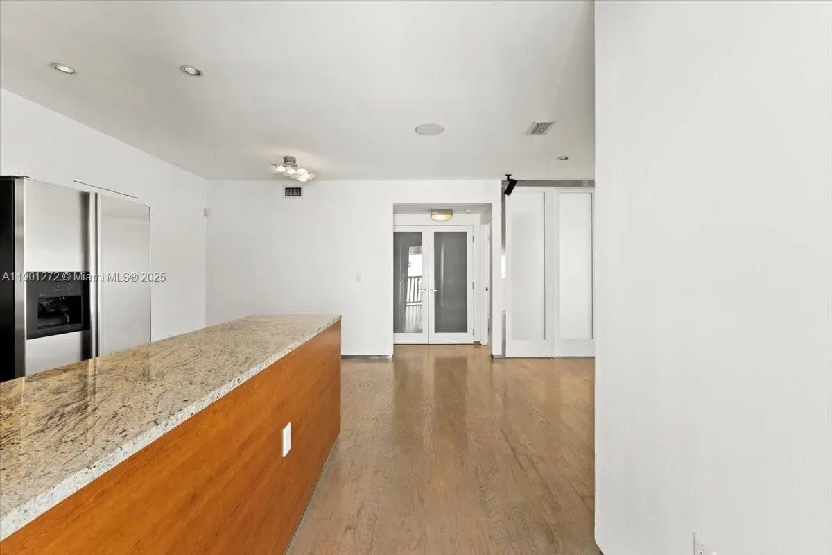 344 Meridian Ave, #4D