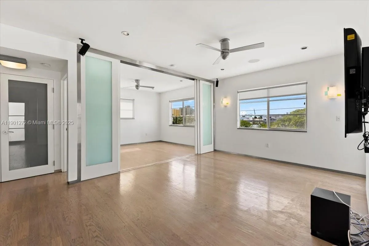 344 Meridian Ave, #4D