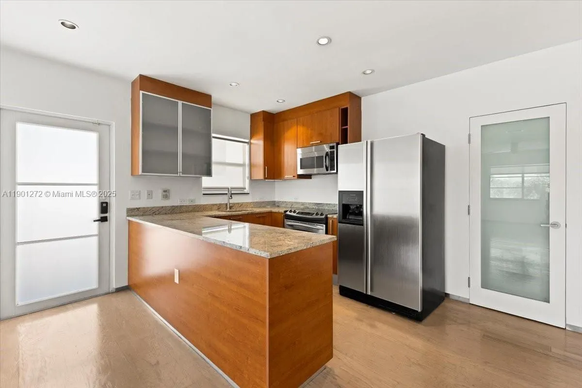 344 Meridian Ave, #4D