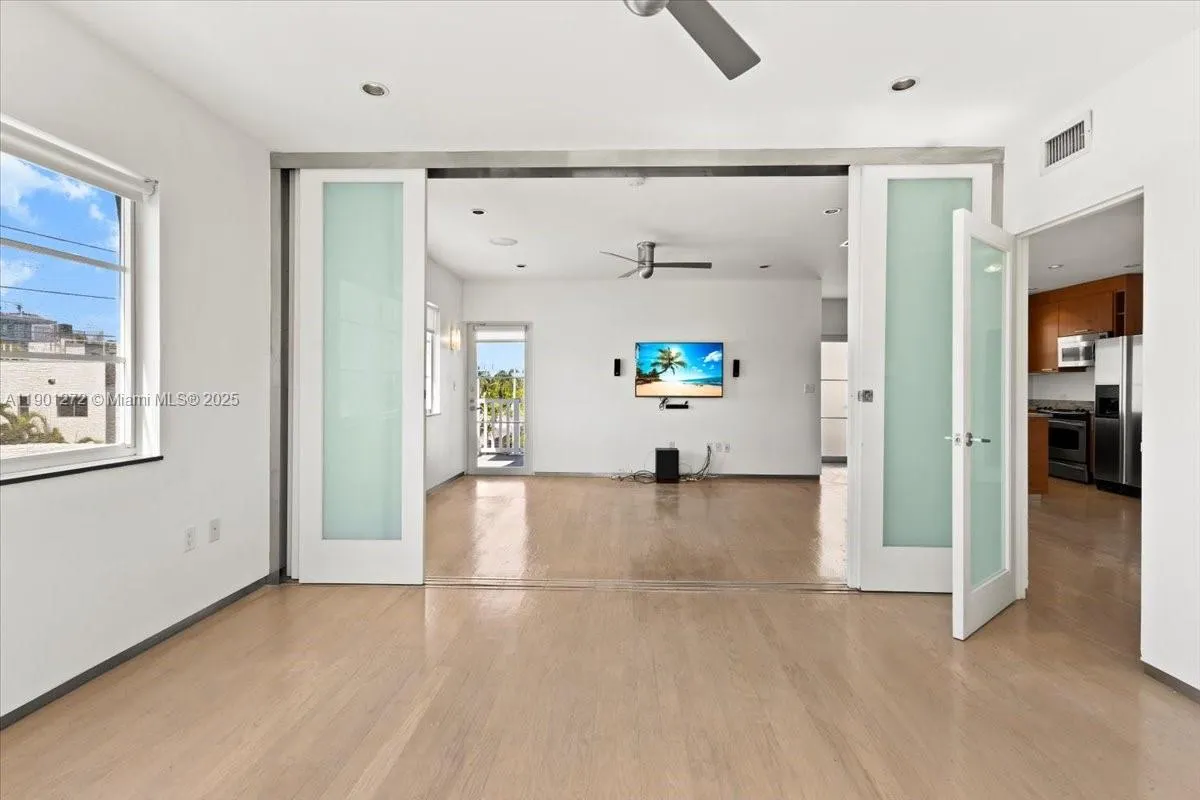 344 Meridian Ave, #4D