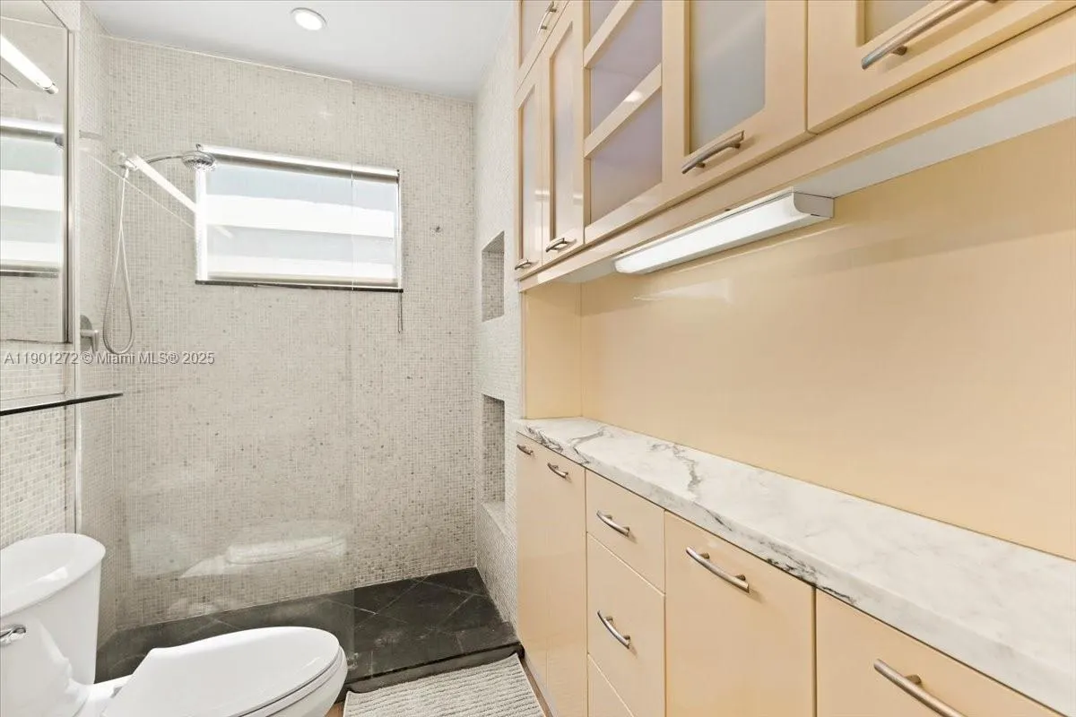 344 Meridian Ave, #4D