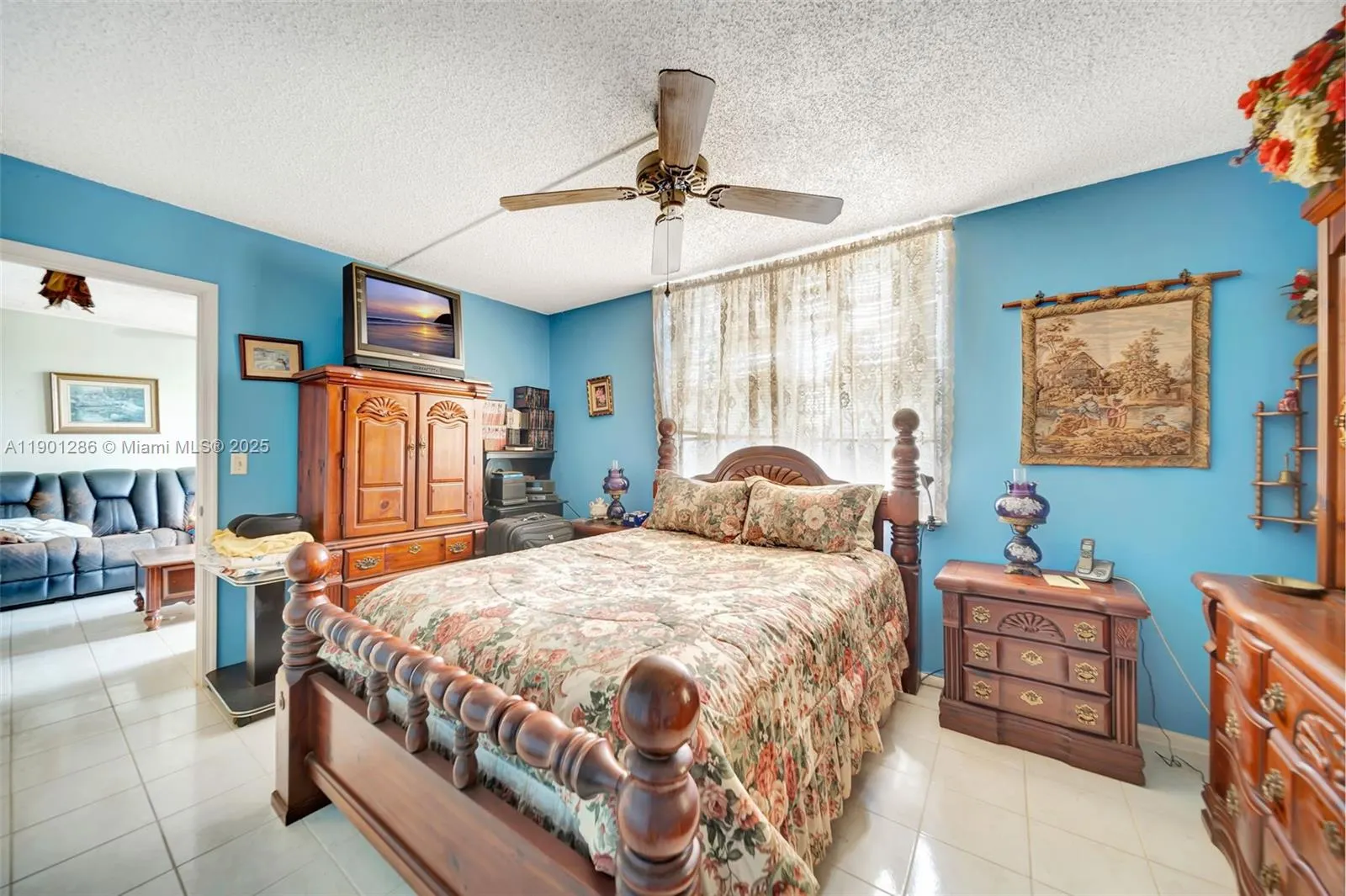 9230 Lagoon Pl, #309
