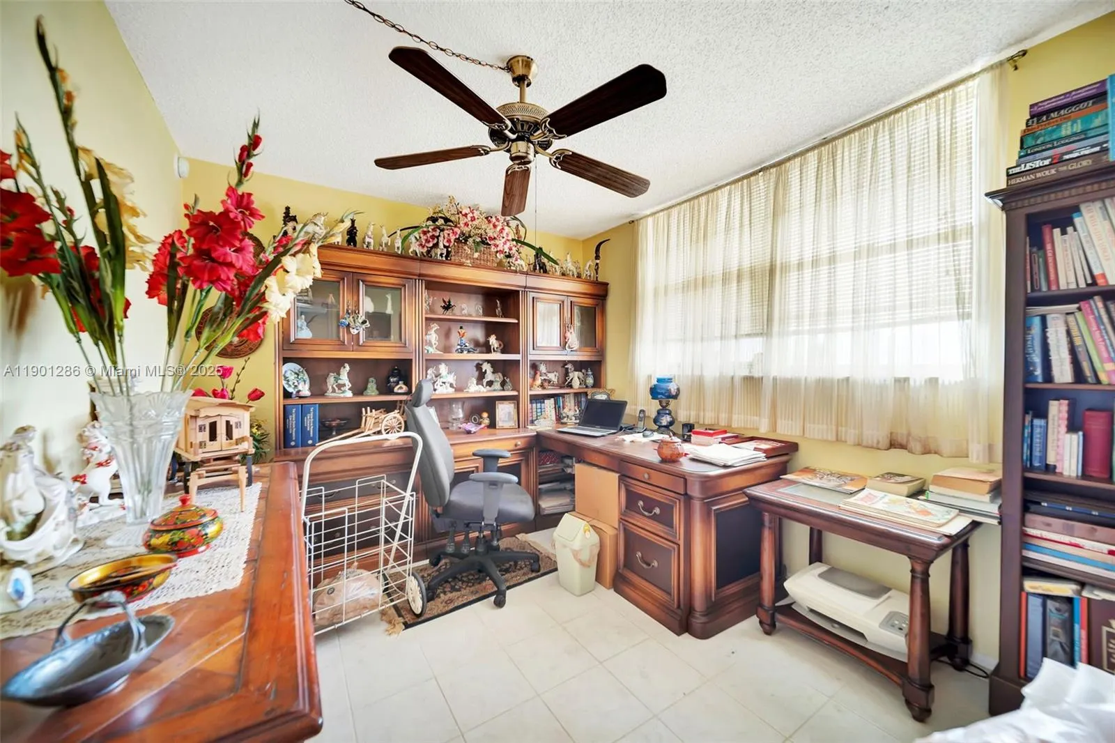9230 Lagoon Pl, #309