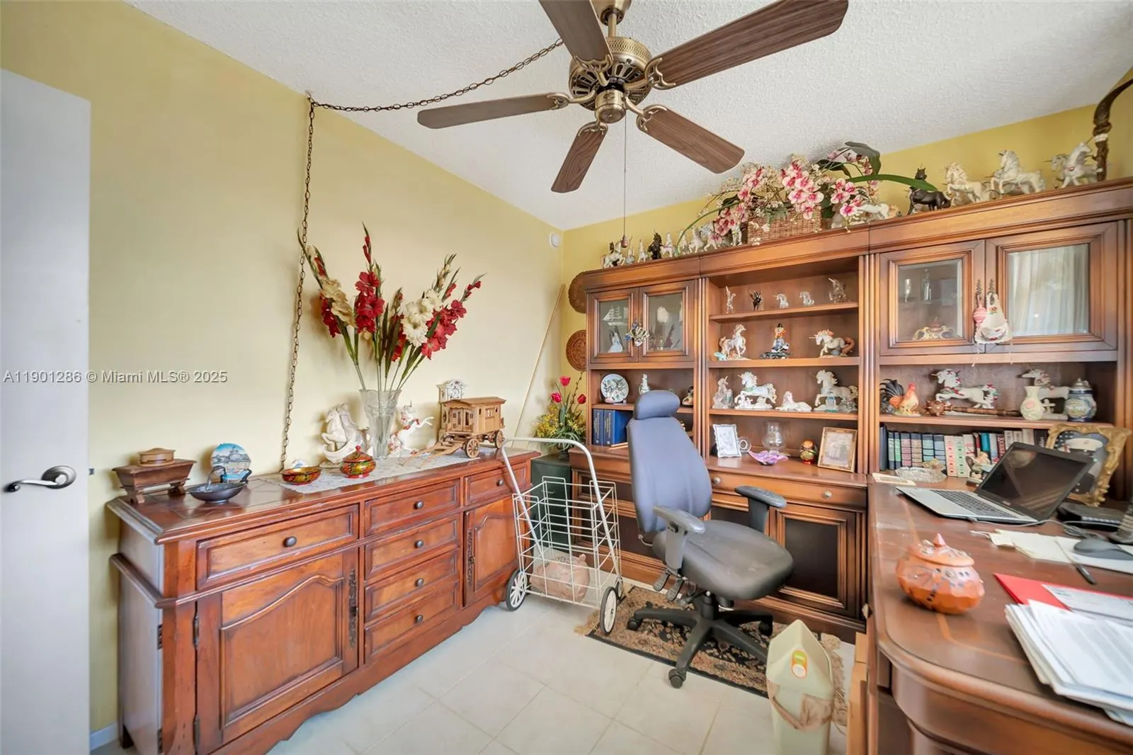 9230 Lagoon Pl, #309