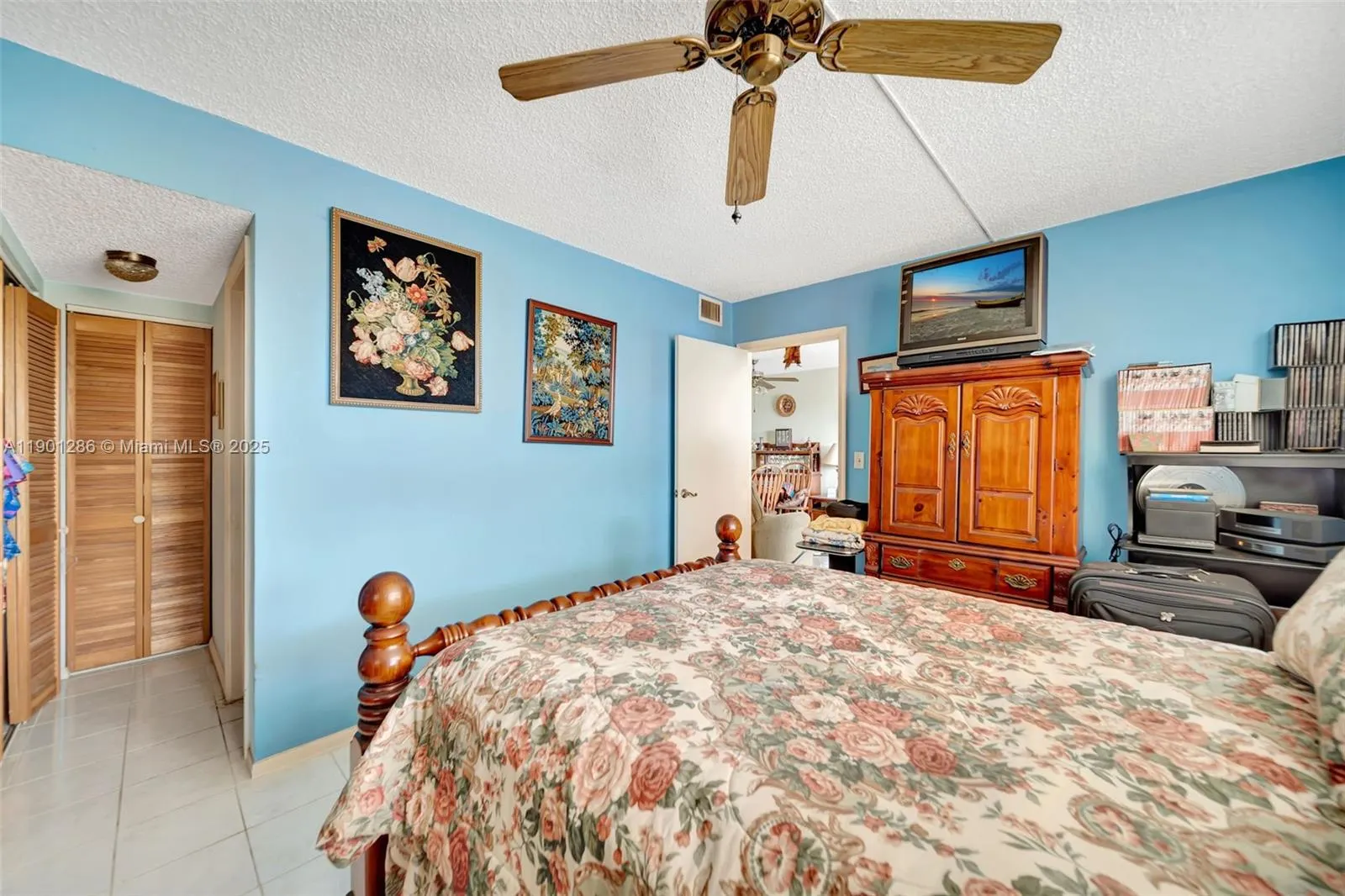 9230 Lagoon Pl, #309