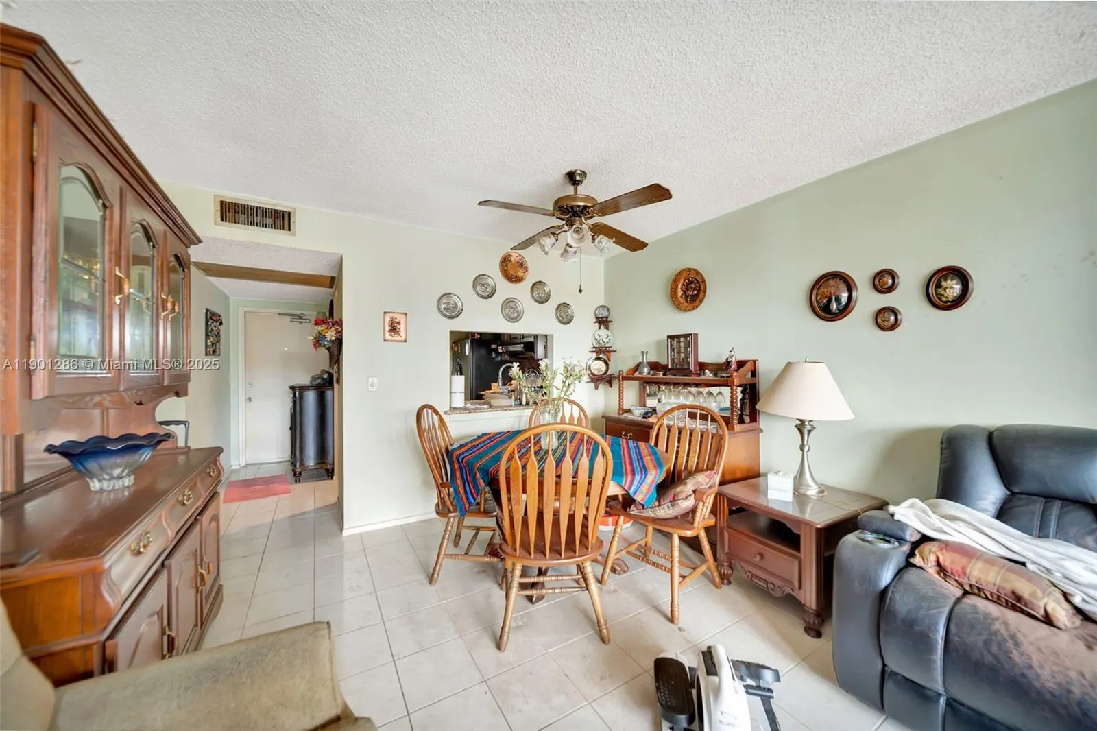 9230 Lagoon Pl, #309