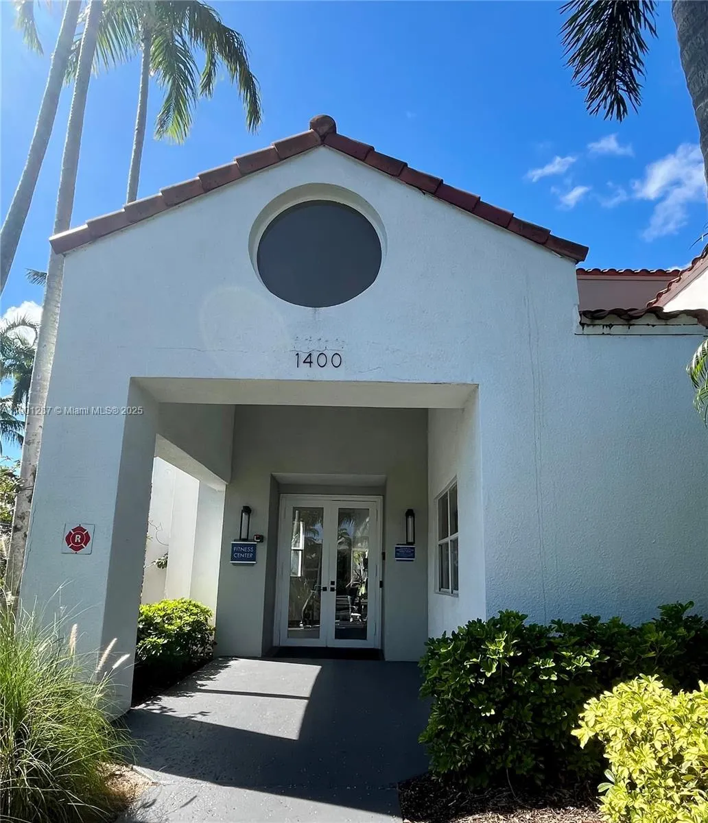 2731 Ocean Club Blvd, #301