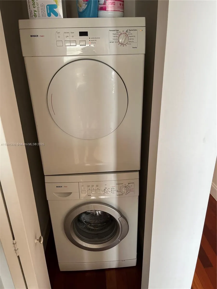 1340 Drexel Ave, #406