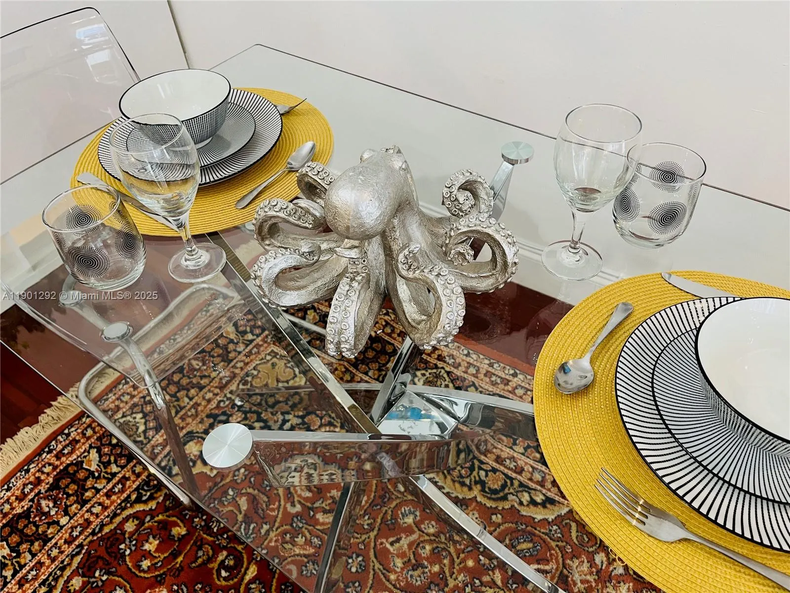 1340 Drexel Ave, #406