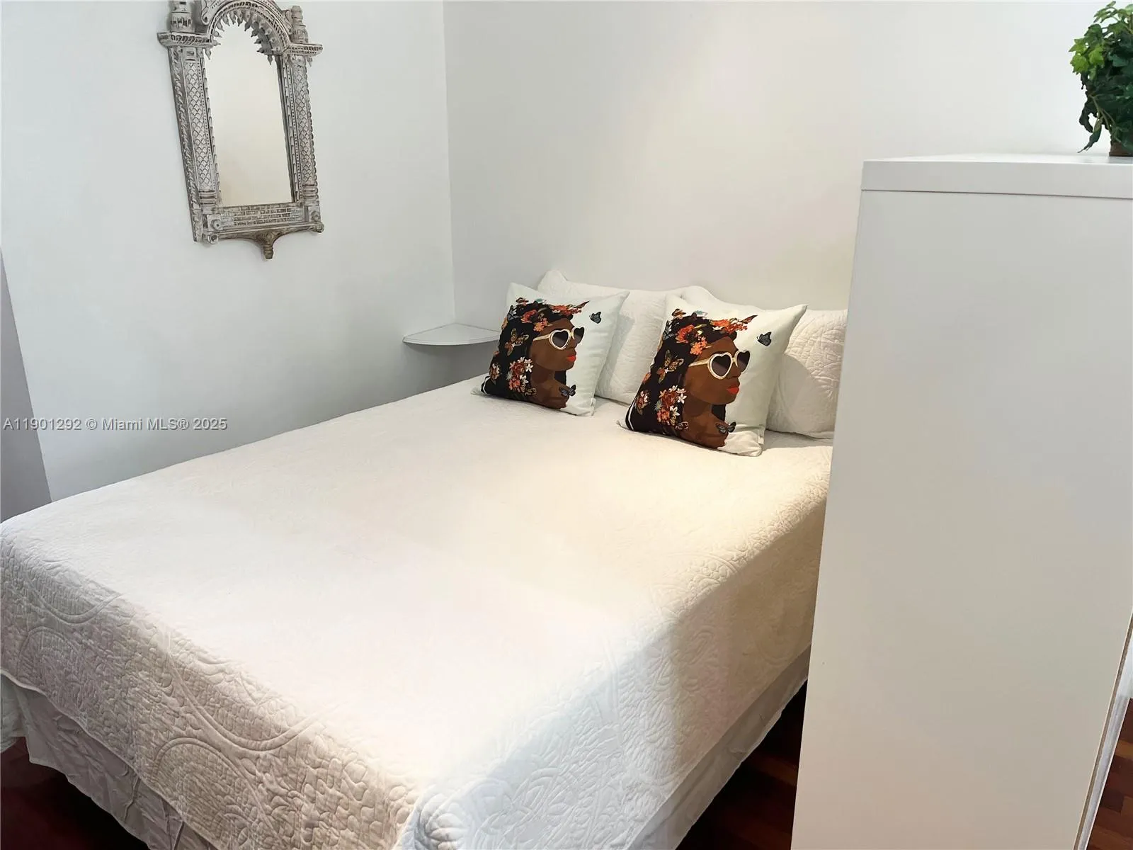 1340 Drexel Ave, #406