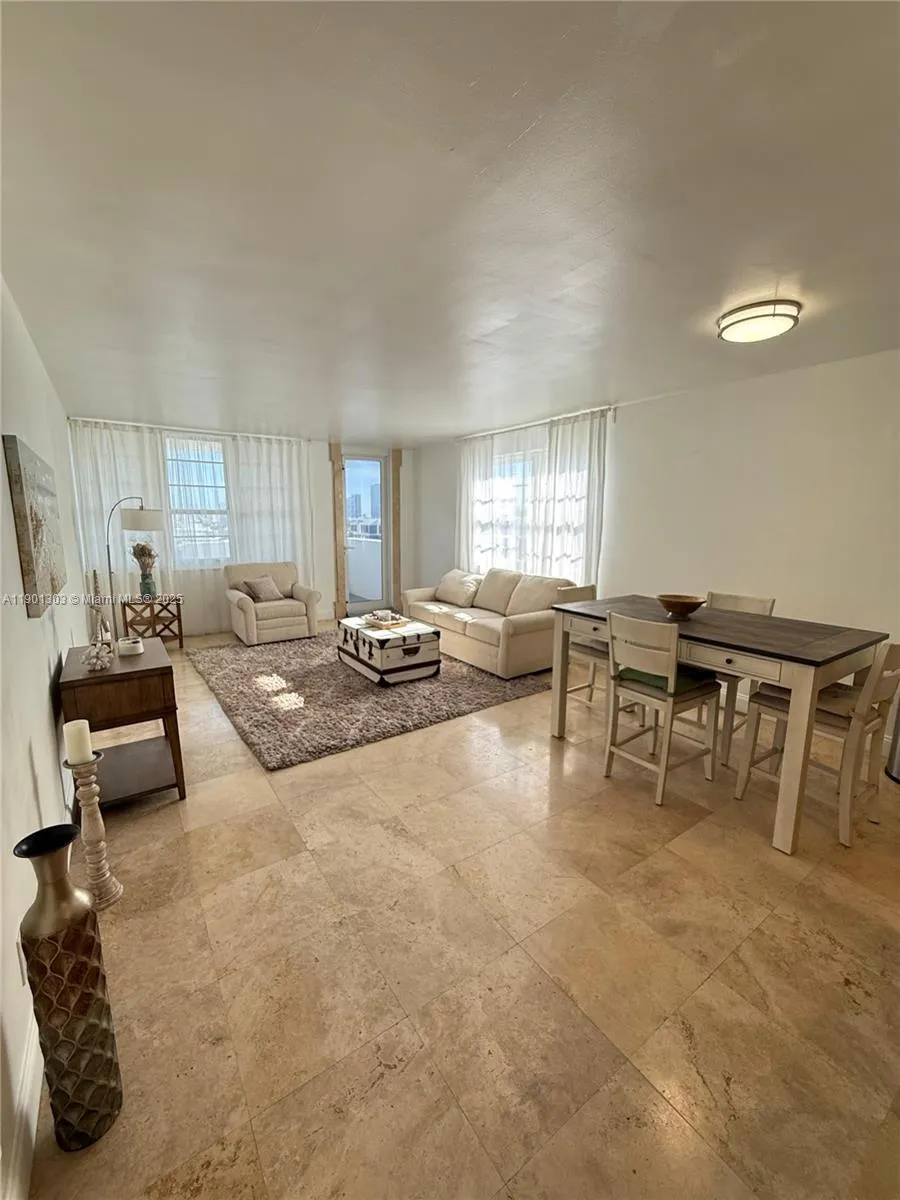 100 Lincoln Rd, #1111