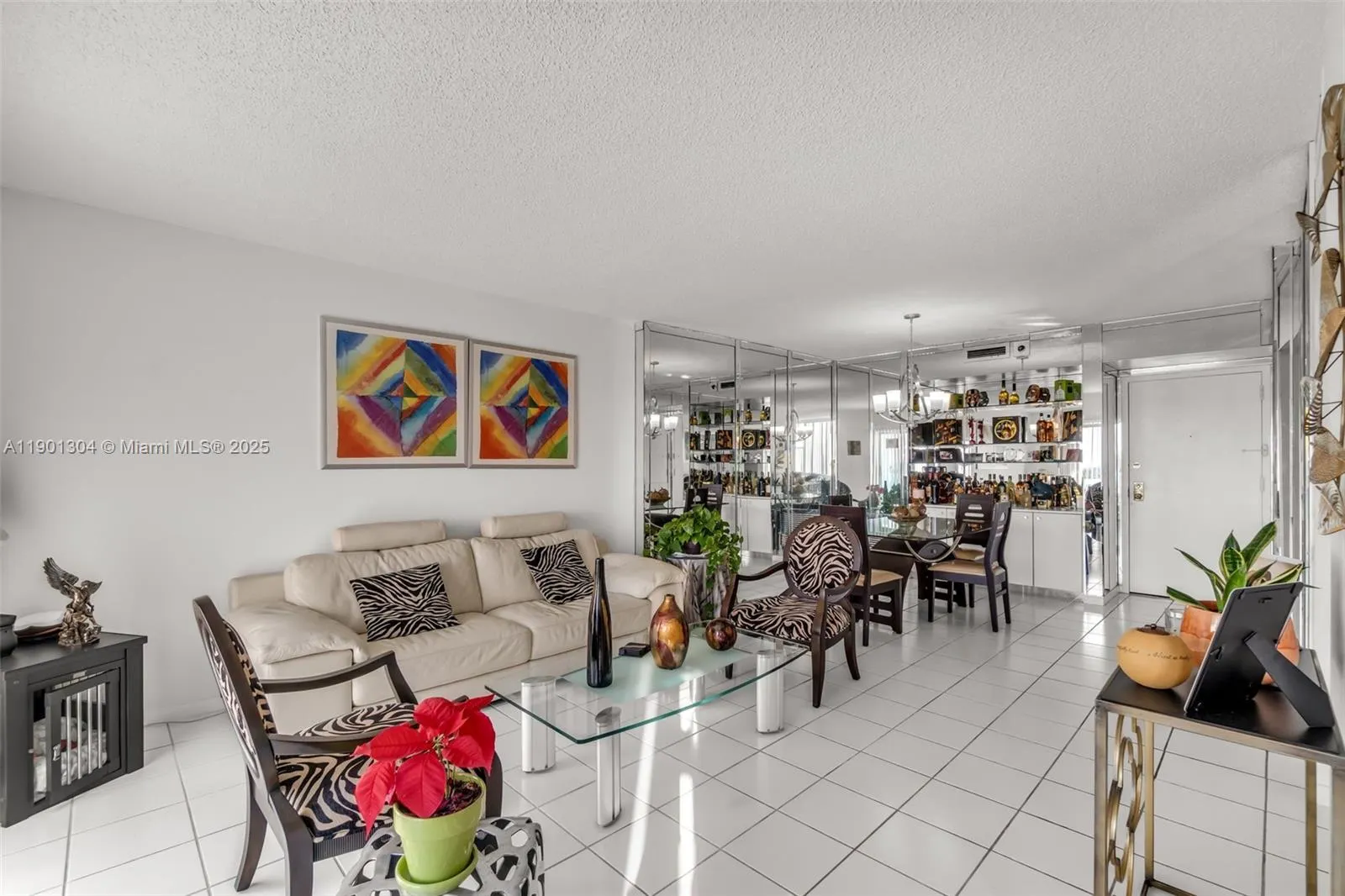 4001 Hillcrest Dr, #812