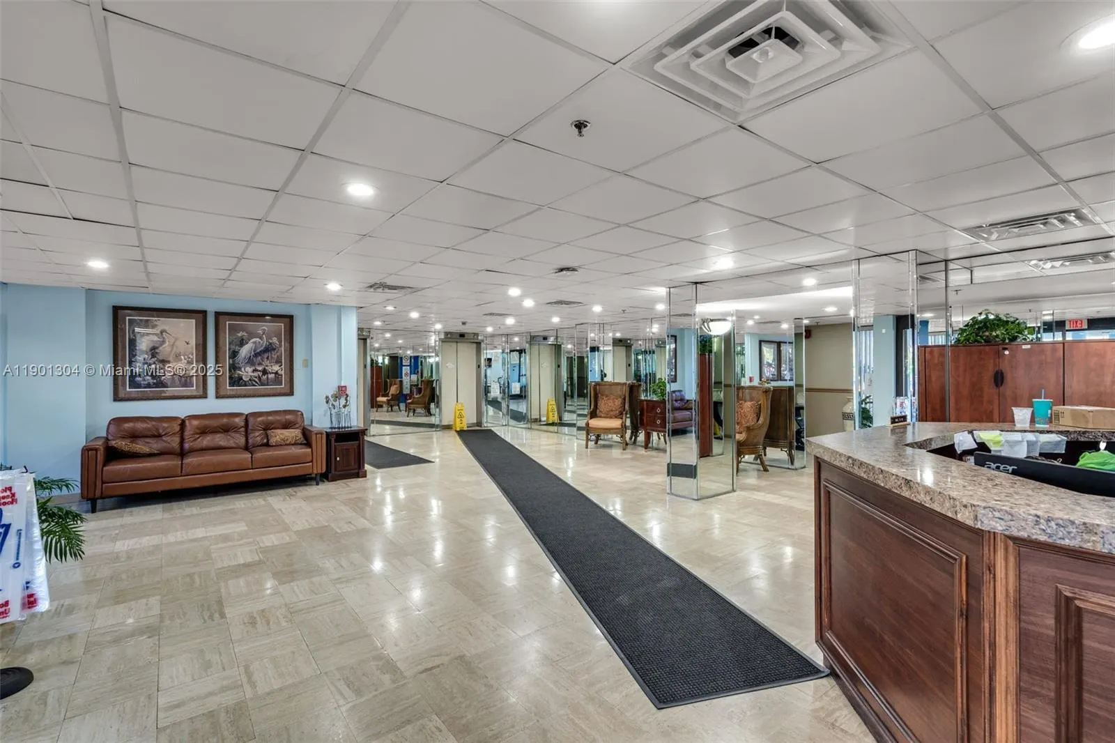 4001 Hillcrest Dr, #812