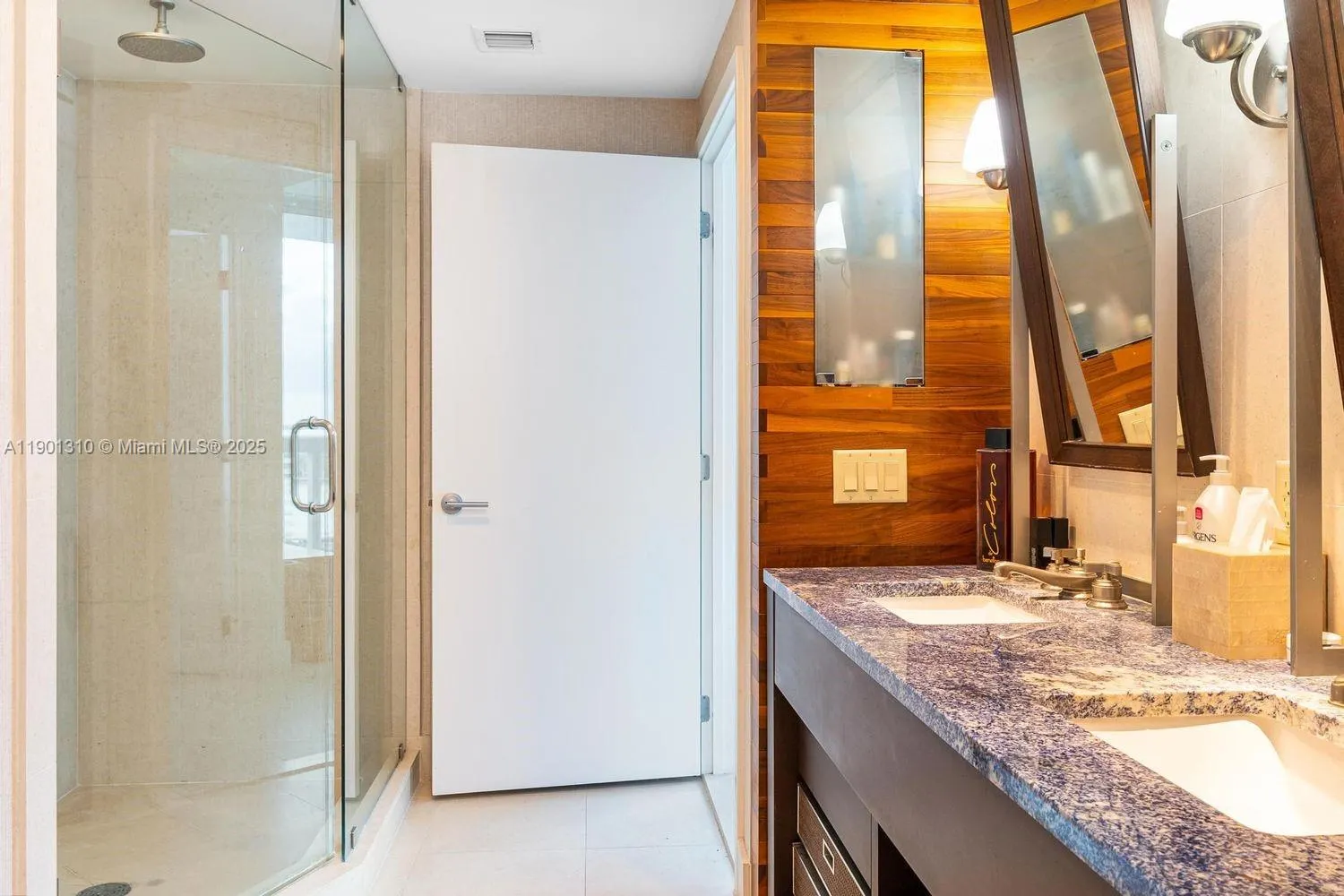 6899 Collins Ave, #1509