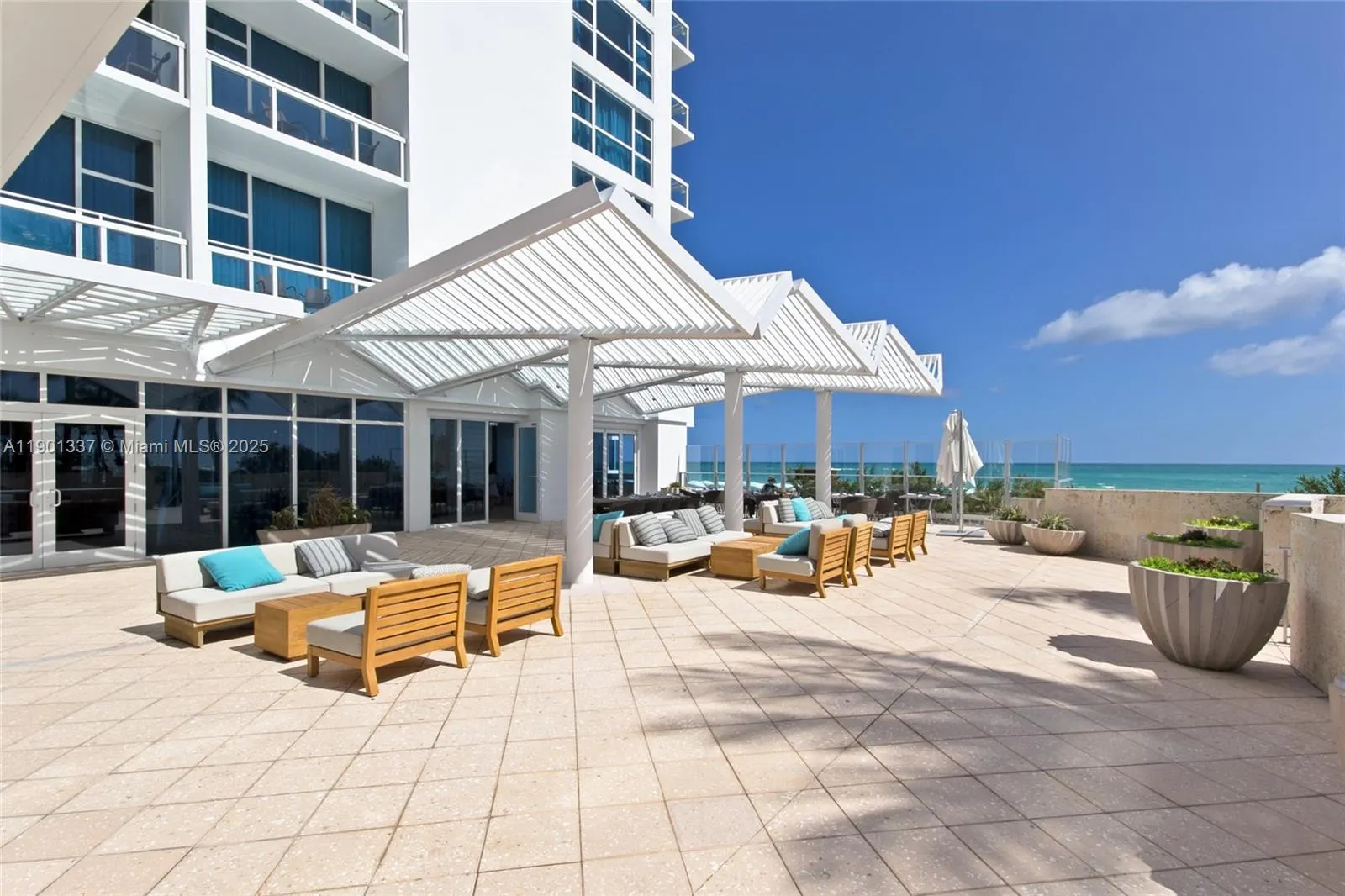 6801 Collins Ave, #1209