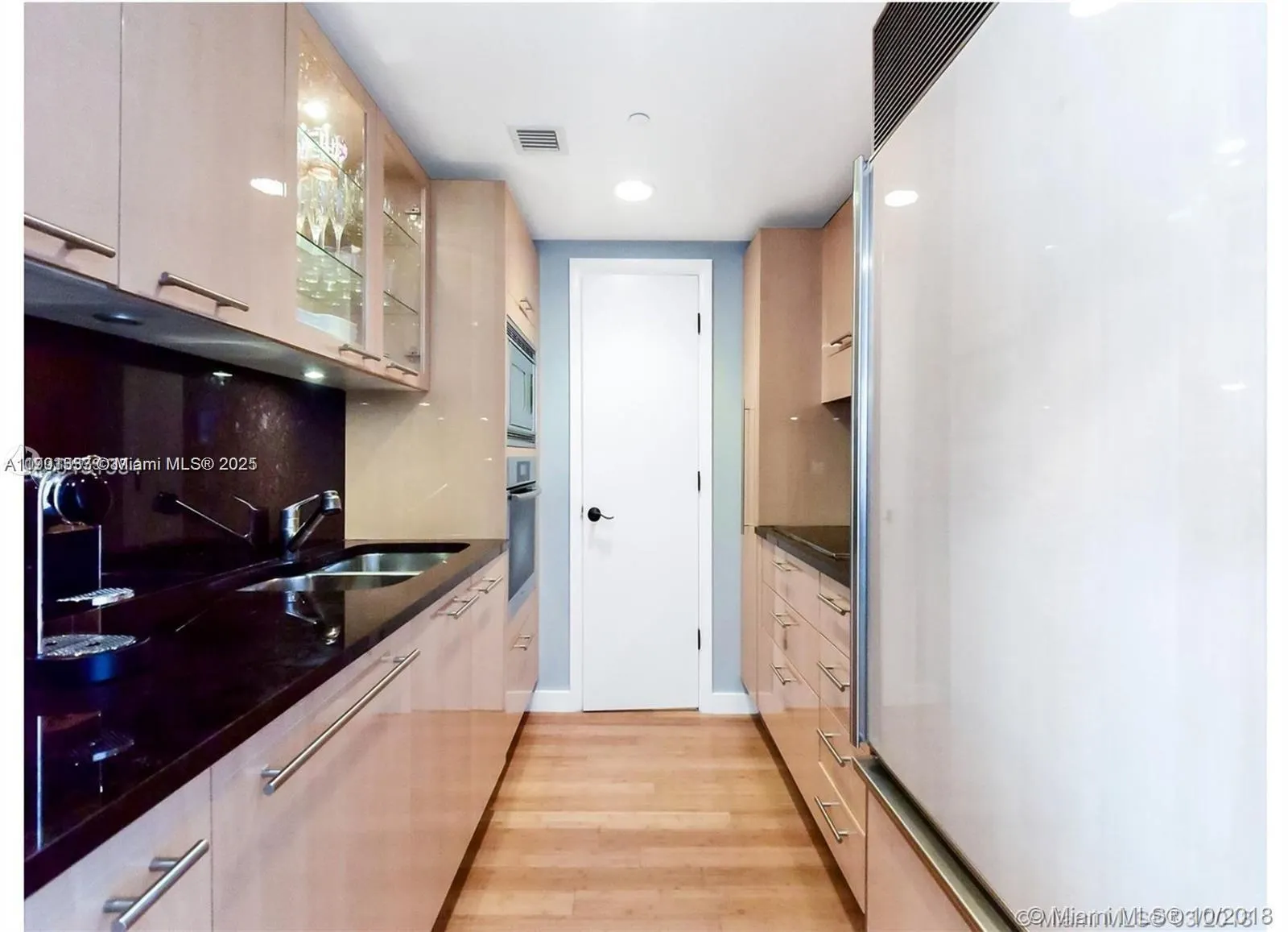 6801 Collins Ave, #1209