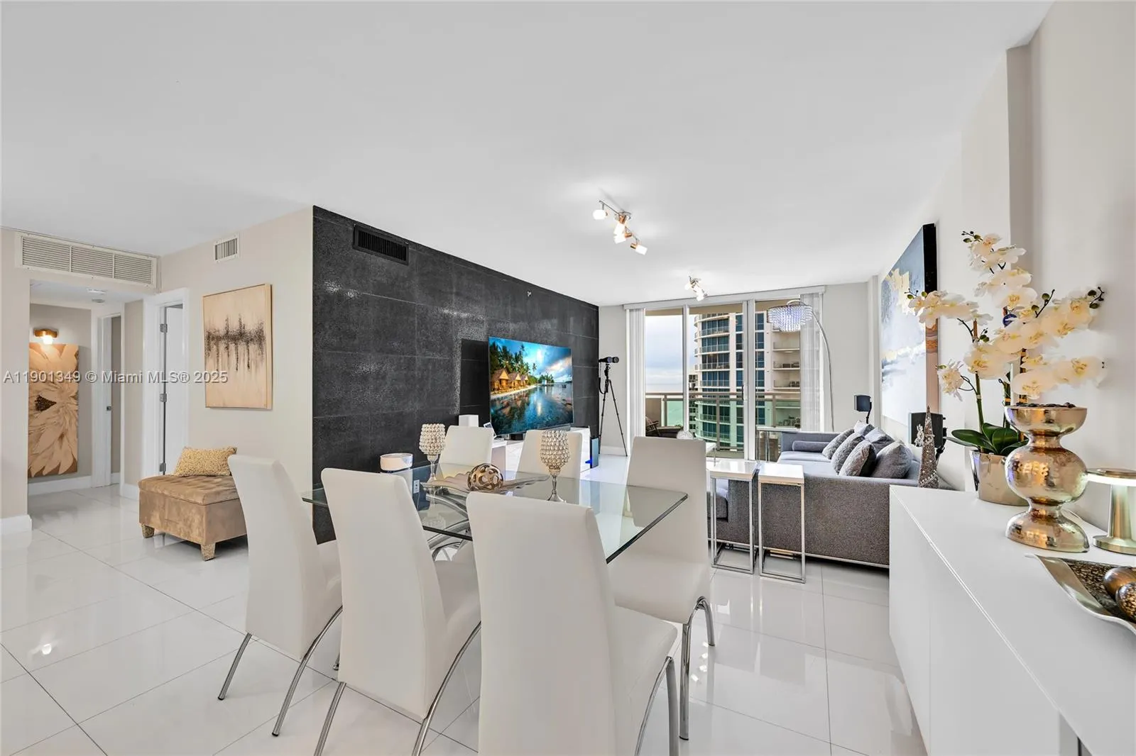 3001 S Ocean Dr, #1513