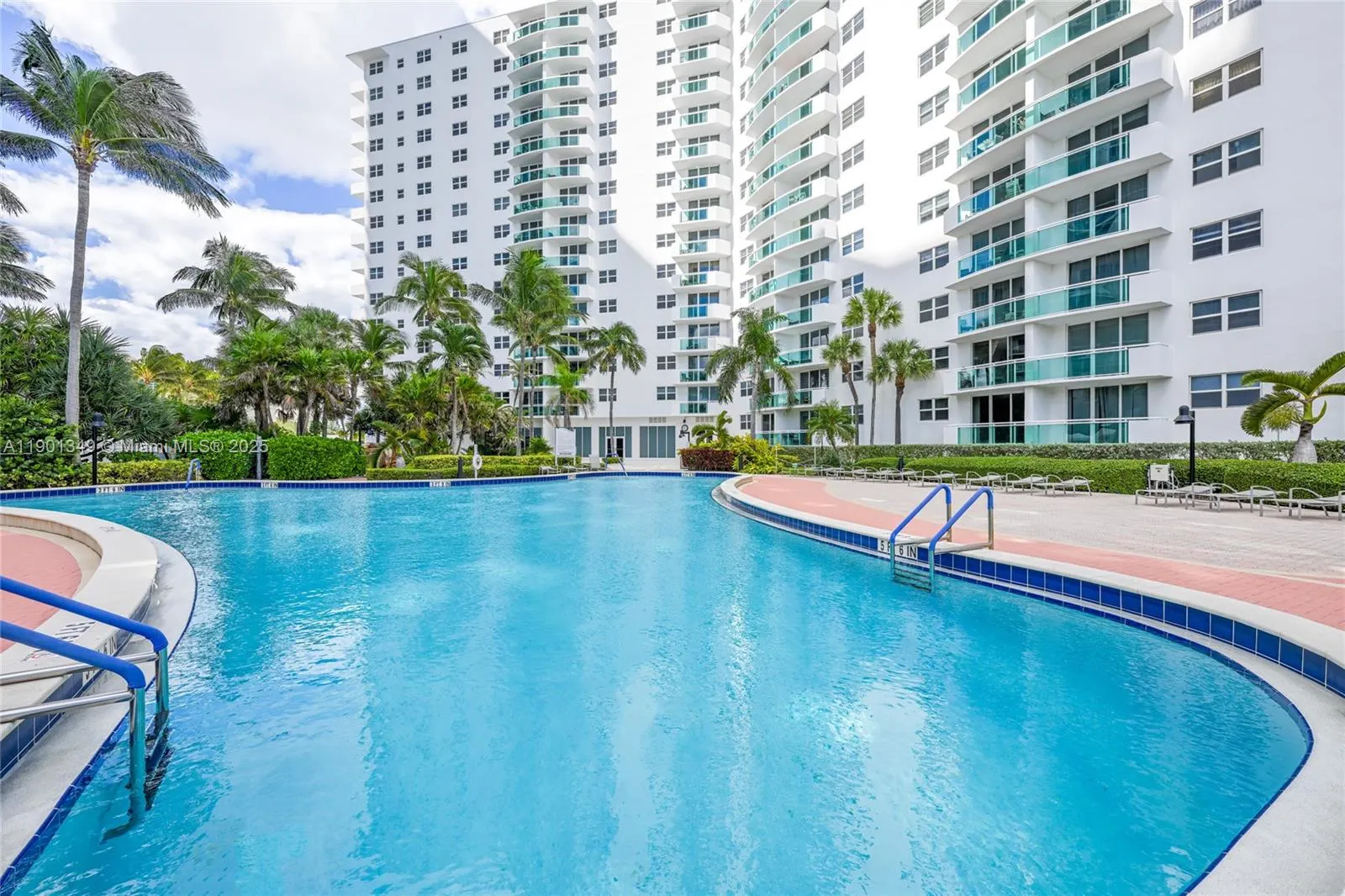 3001 S Ocean Dr, #1513