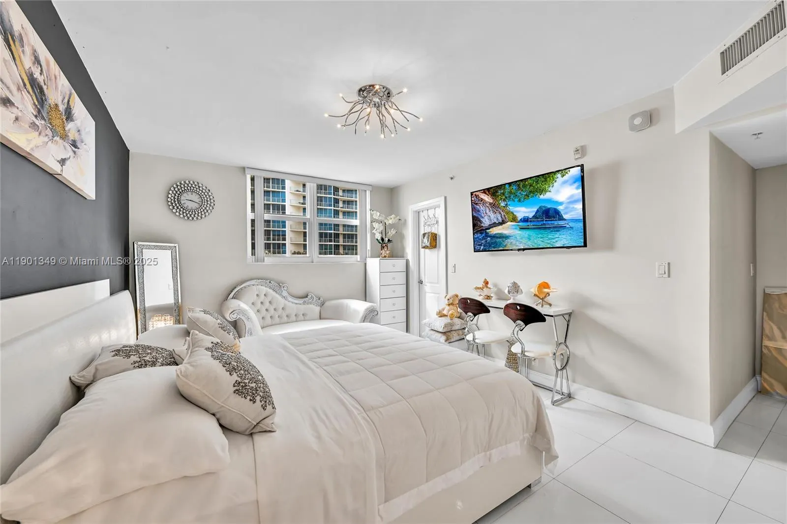 3001 S Ocean Dr, #1513