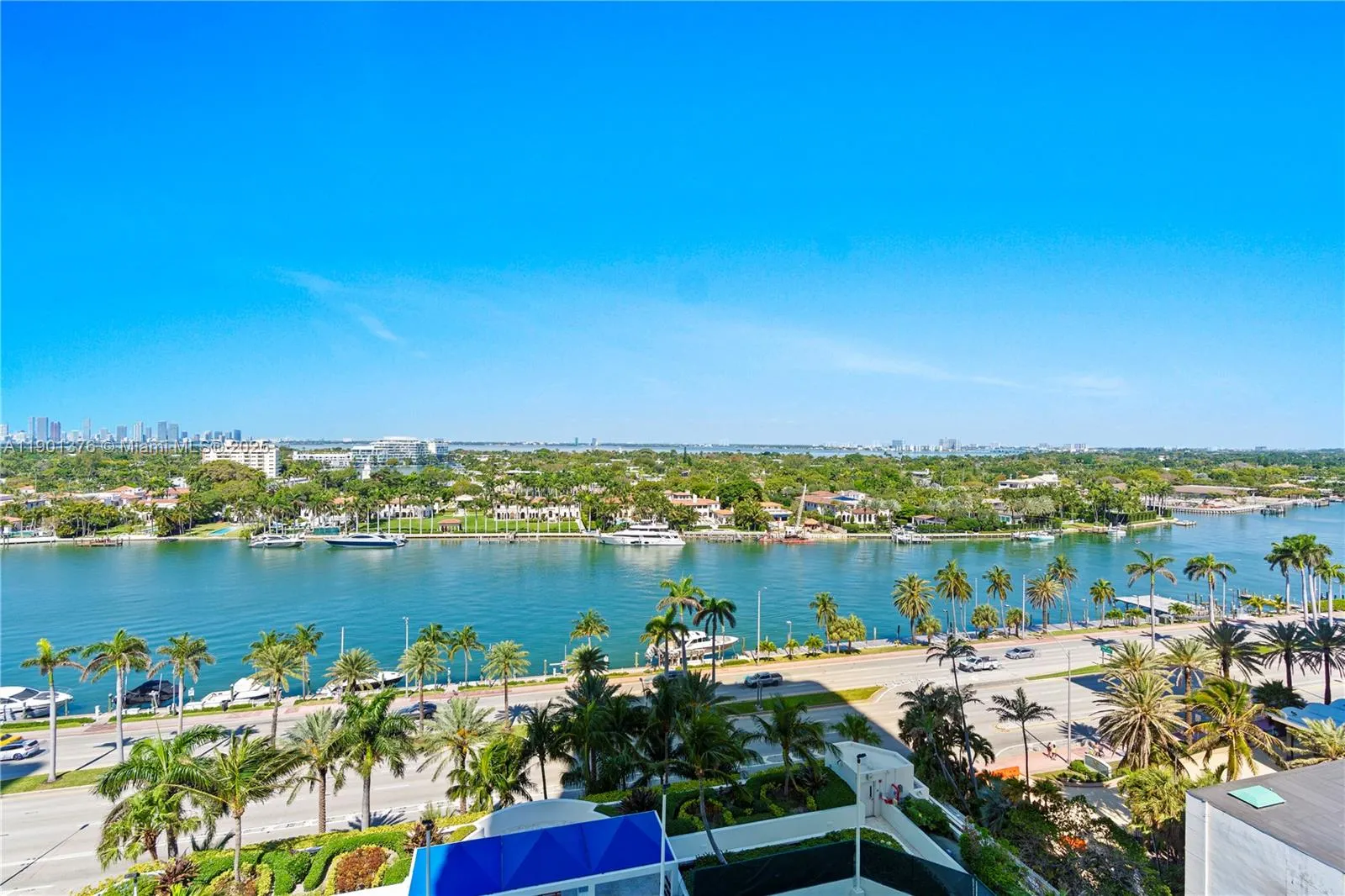 4779 Collins Ave, #1205