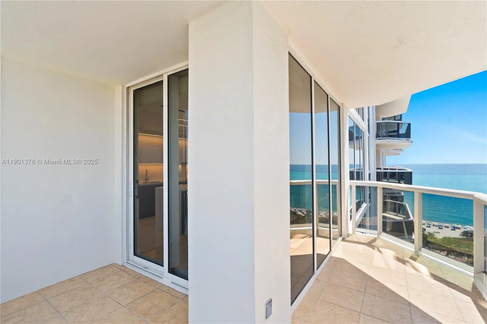 4779 Collins Ave, #1205