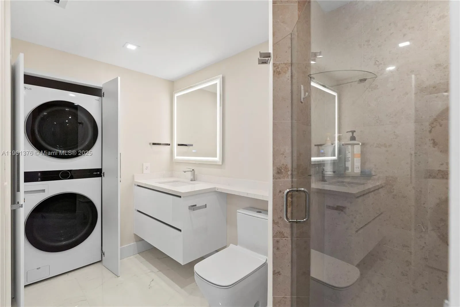 4779 Collins Ave, #1205