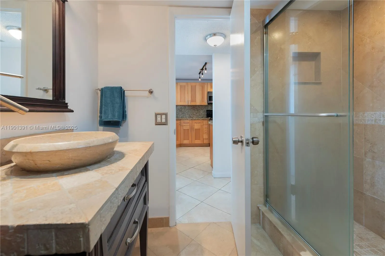 427 Golden Isles Dr, #14J