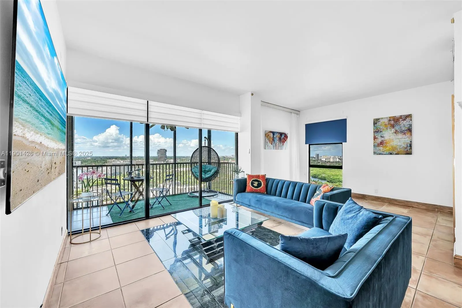 20301 W Country Club Dr, #PH22