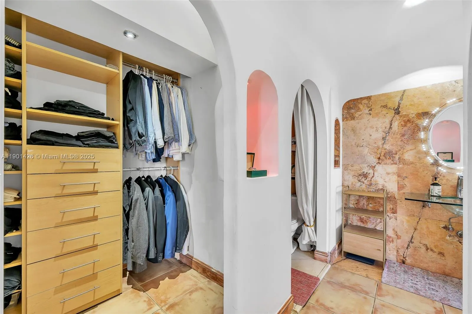 20301 W Country Club Dr, #PH22