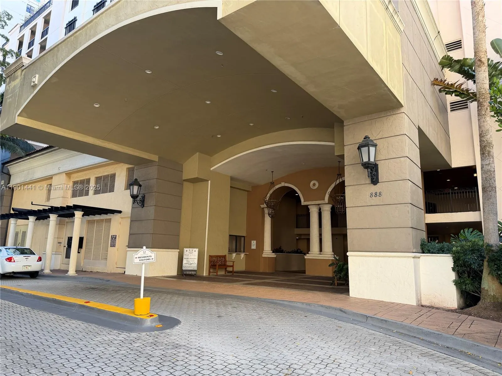 888 S Douglas Rd, #917