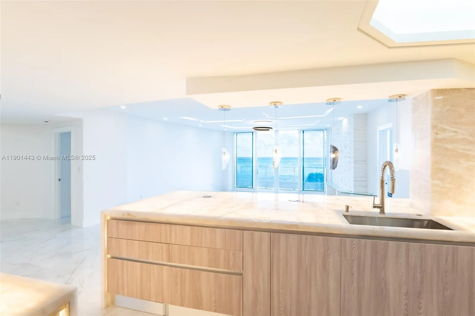 700 S Ocean Blvd, #504