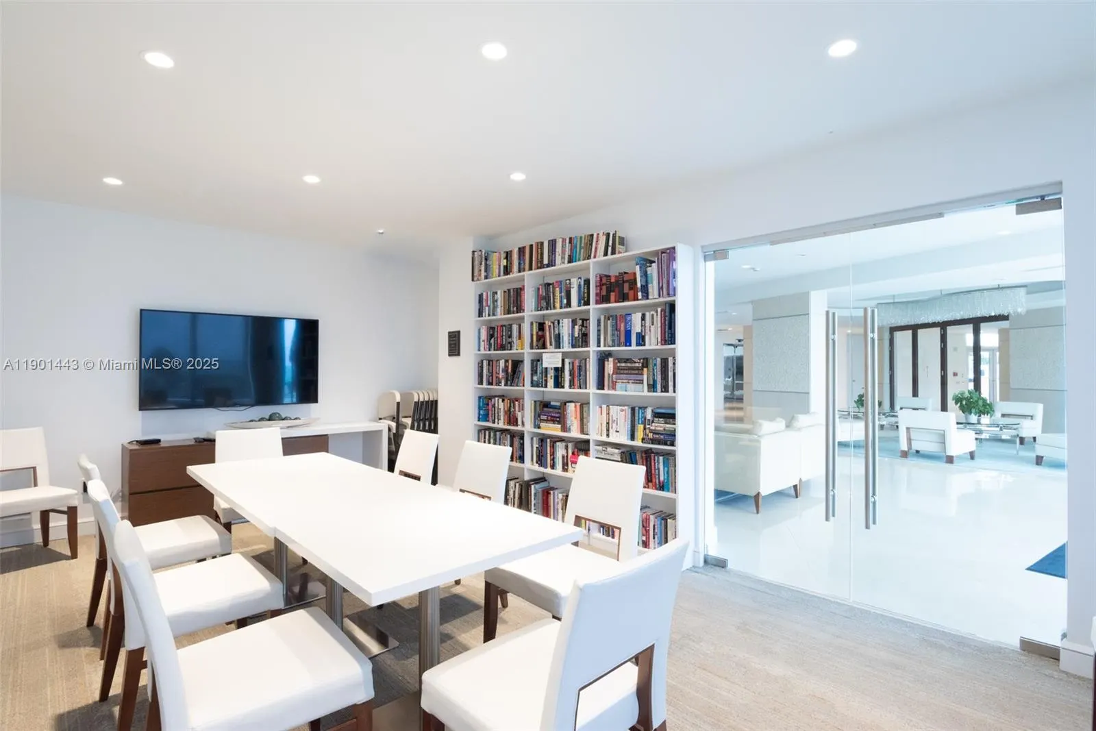 700 S Ocean Blvd, #504