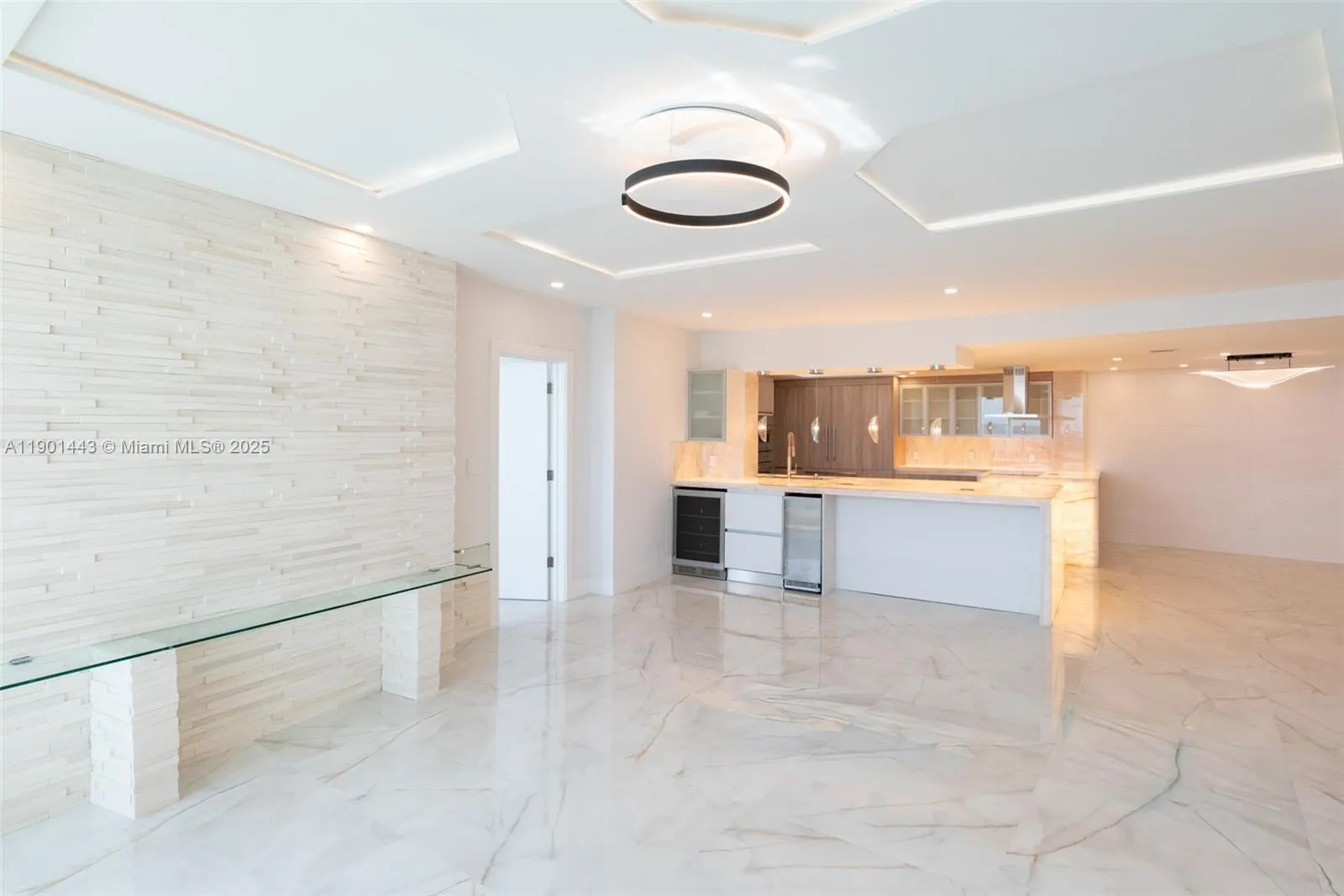 700 S Ocean Blvd, #504