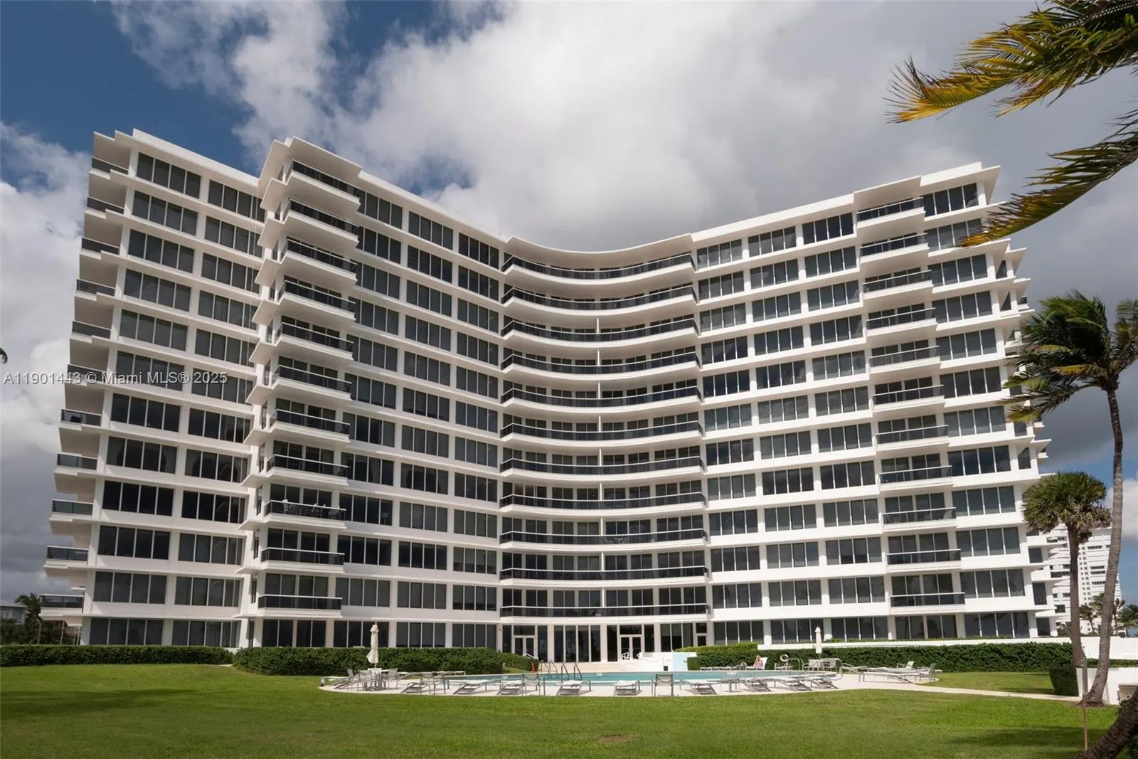 700 S Ocean Blvd, #504