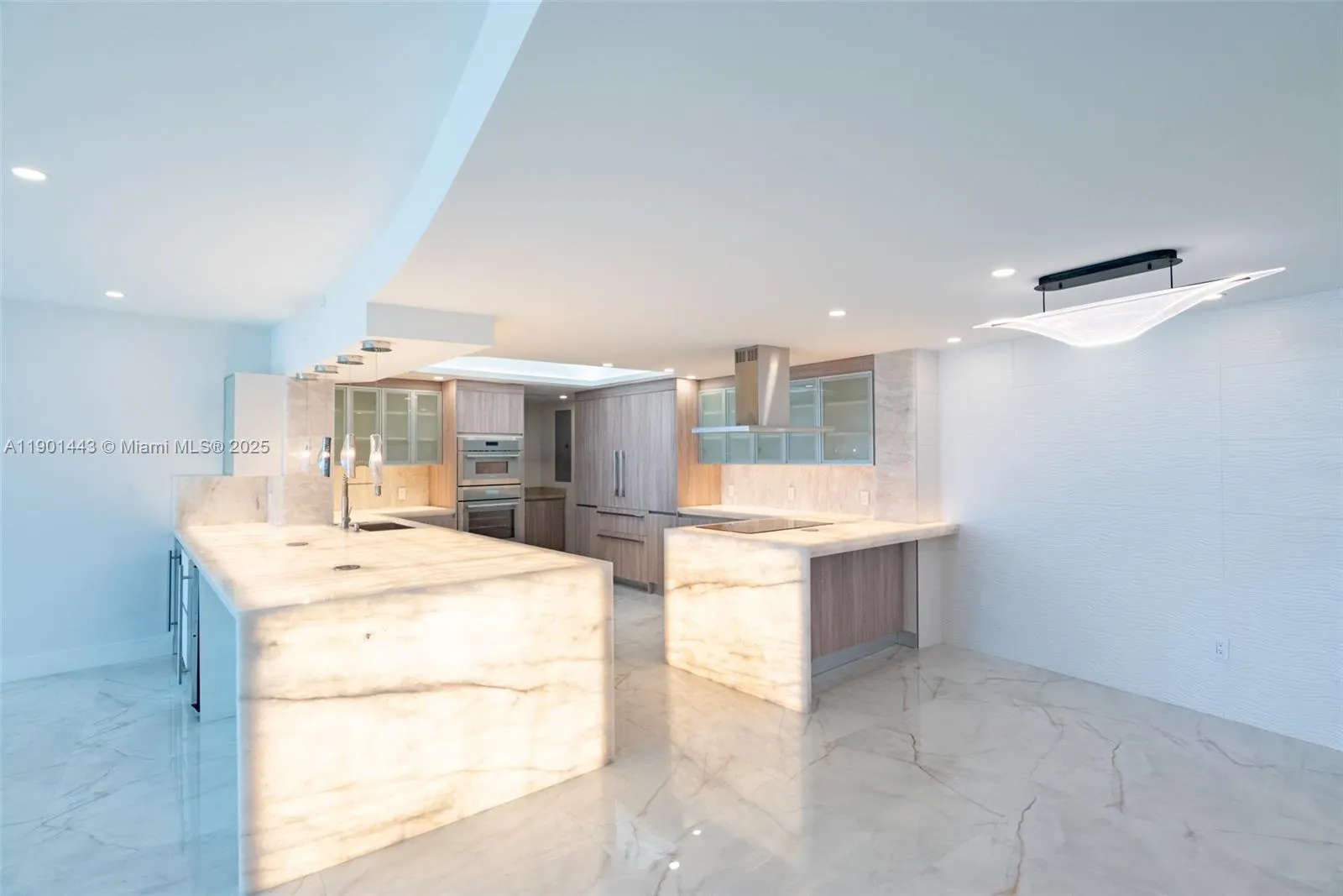 700 S Ocean Blvd, #504