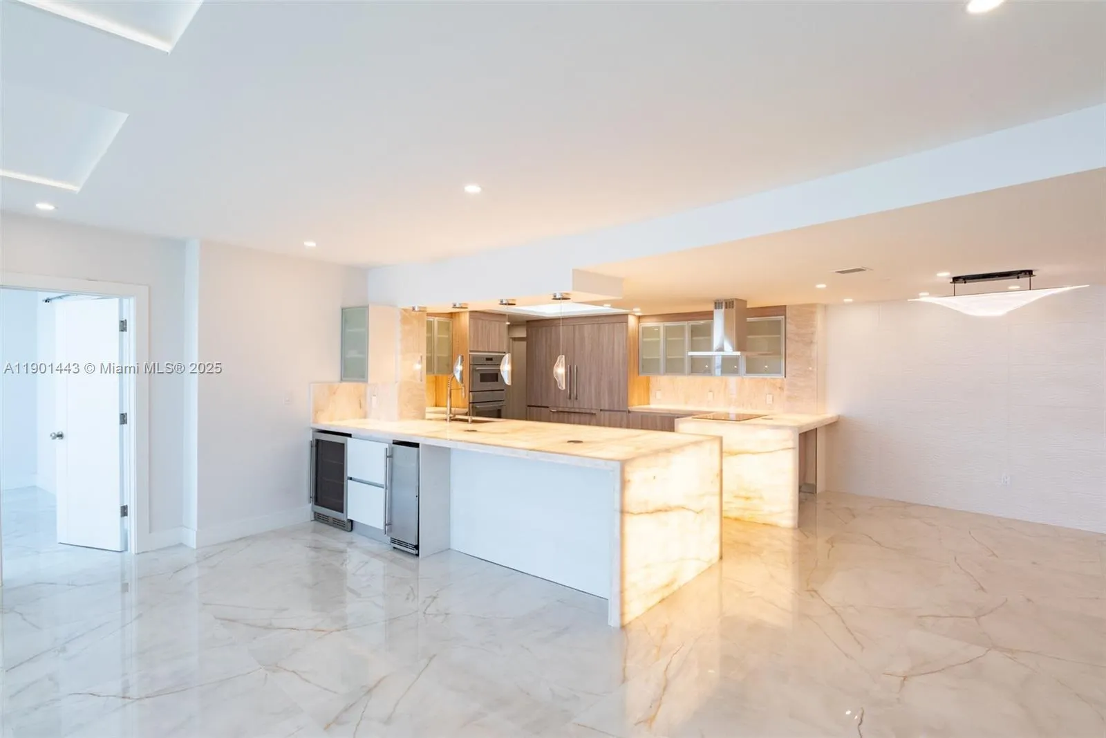 700 S Ocean Blvd, #504