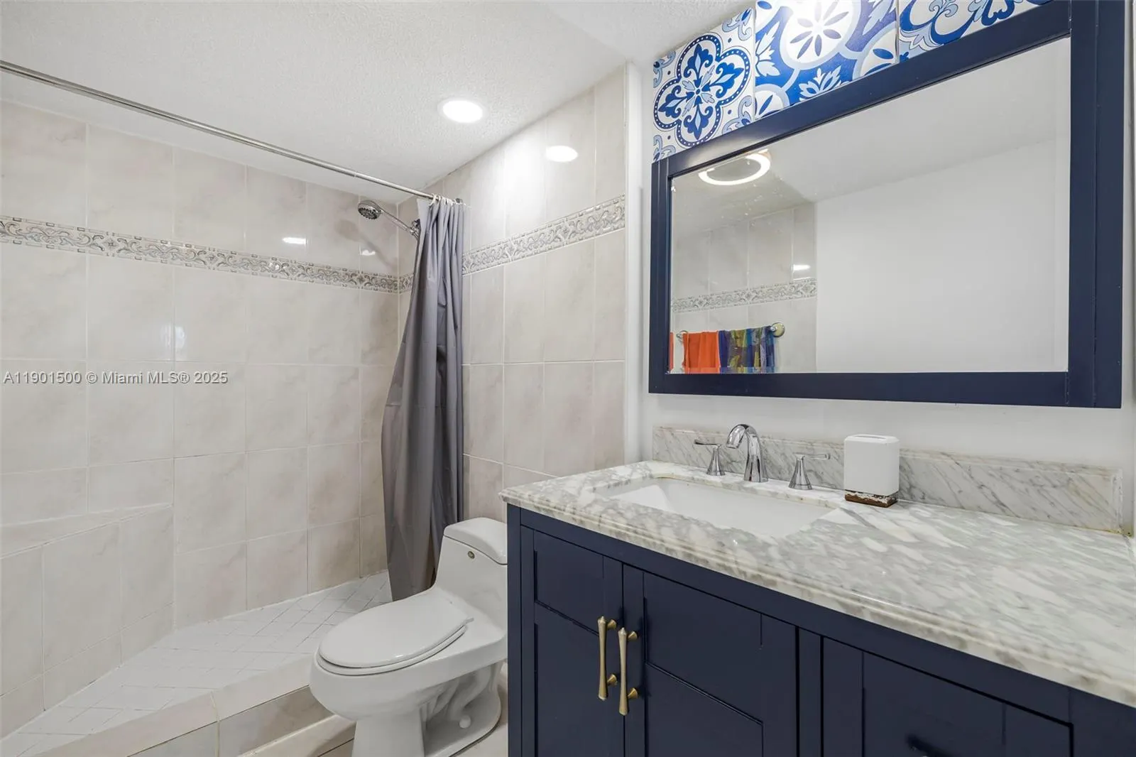 18001 N Bay Rd, #505