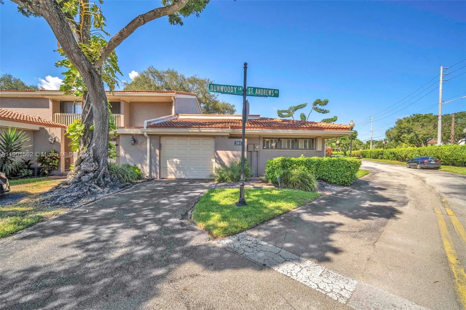 201 Dunwoody Ln, #17-87