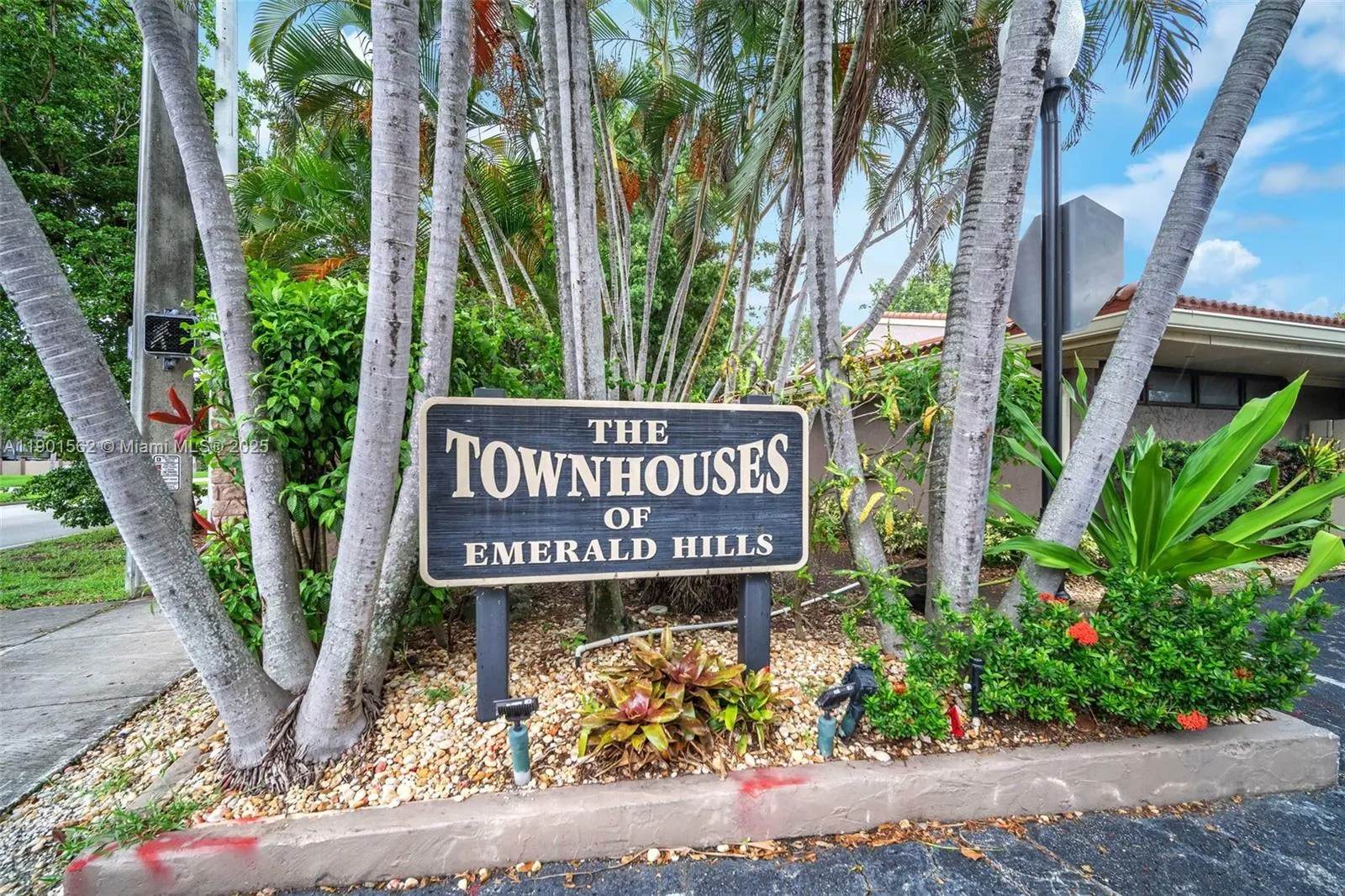 201 Dunwoody Ln, #17-87