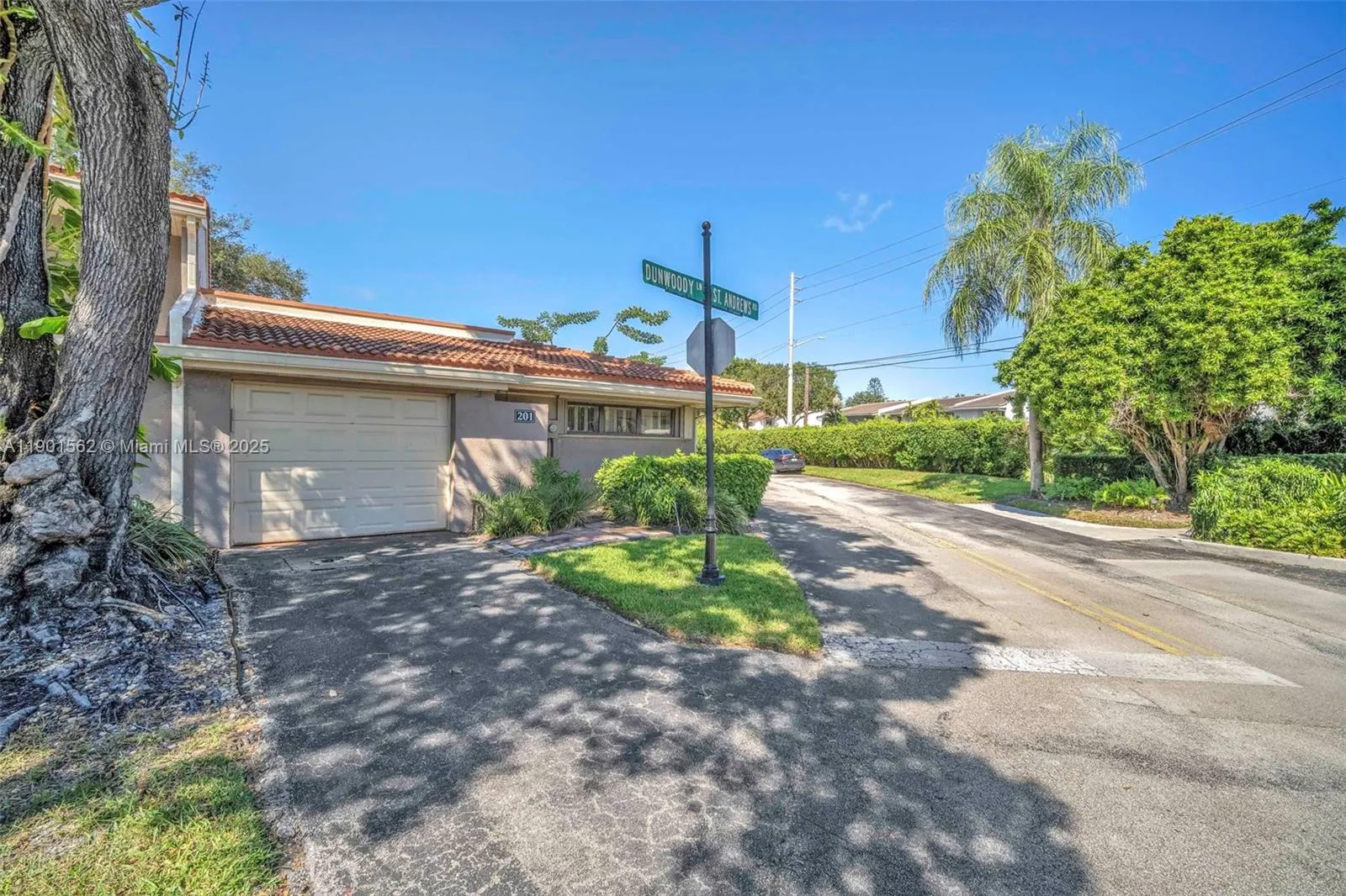 201 Dunwoody Ln, #17-87