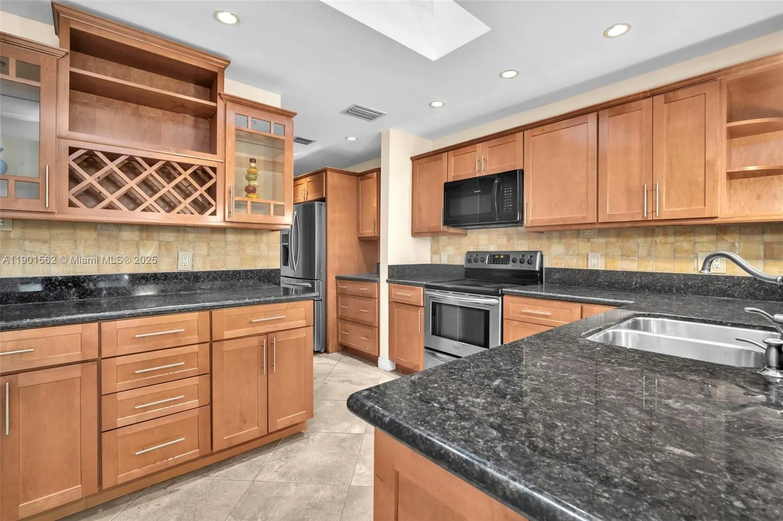 201 Dunwoody Ln, #17-87